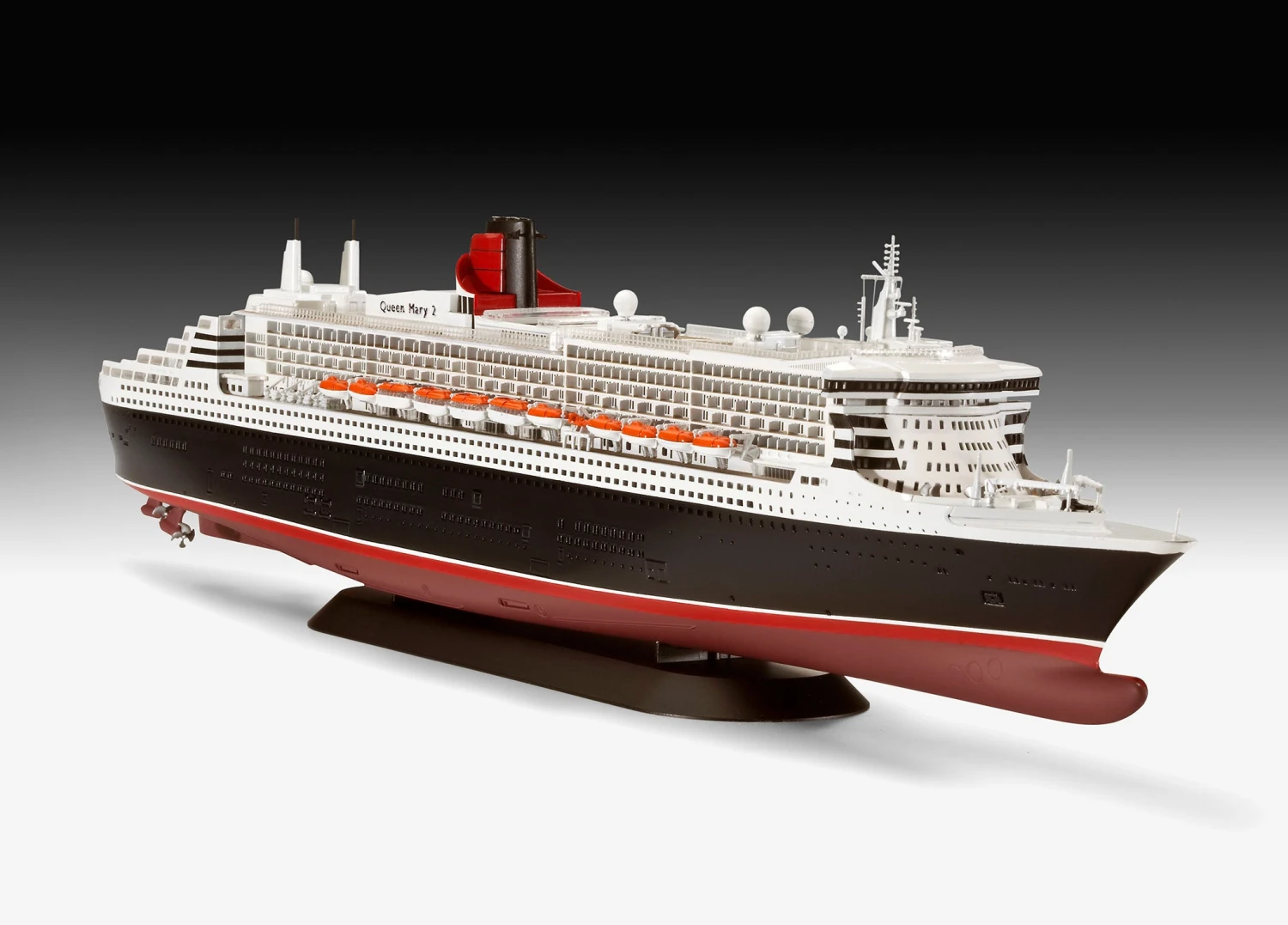Revell 1/700 Queen Mary 2 Ocean Liner 05231 - Image 2