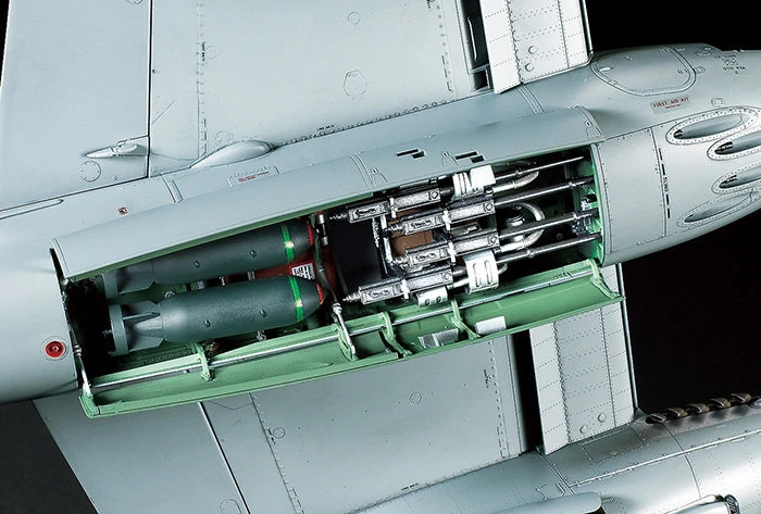 Tamiya 1/32 De Havilland Mosquito FB Mk.VI 60326 - Image 5