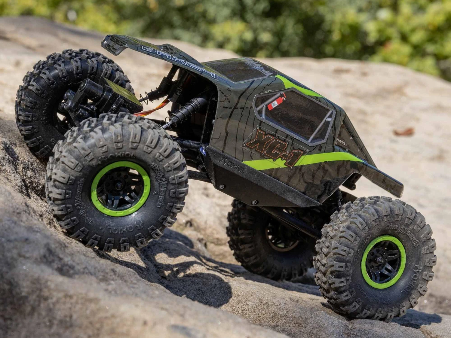 Axial 1/24 AX24 XC-1 4WS Crawler Brushed RTR - Green - Image 5