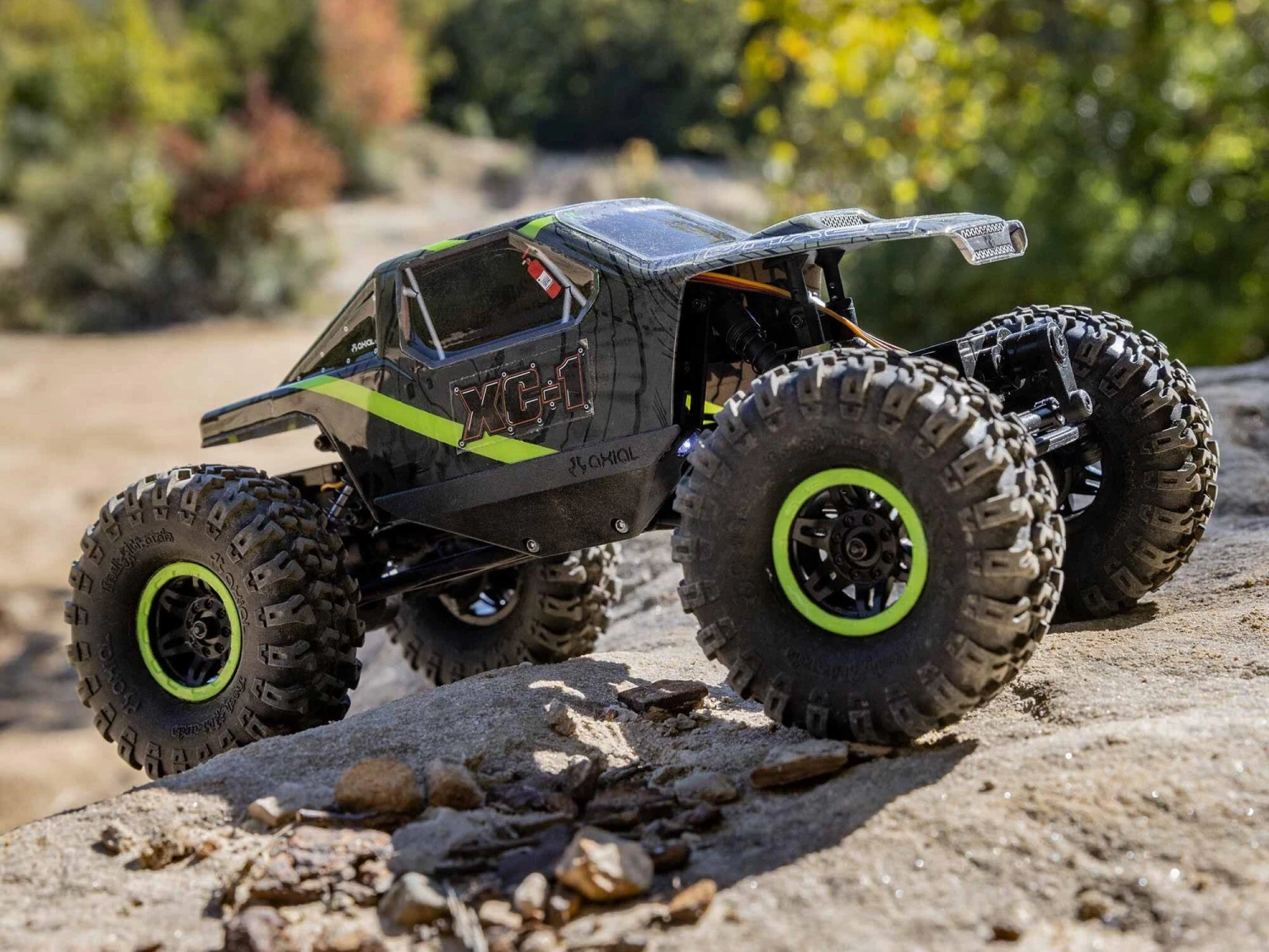 Axial 1/24 AX24 XC-1 4WS Crawler Brushed RTR - Green - Image 2
