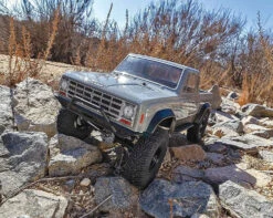 ELEMENT RC ENDURO SE TRAIL TRUCK SENDERO Readt To Run