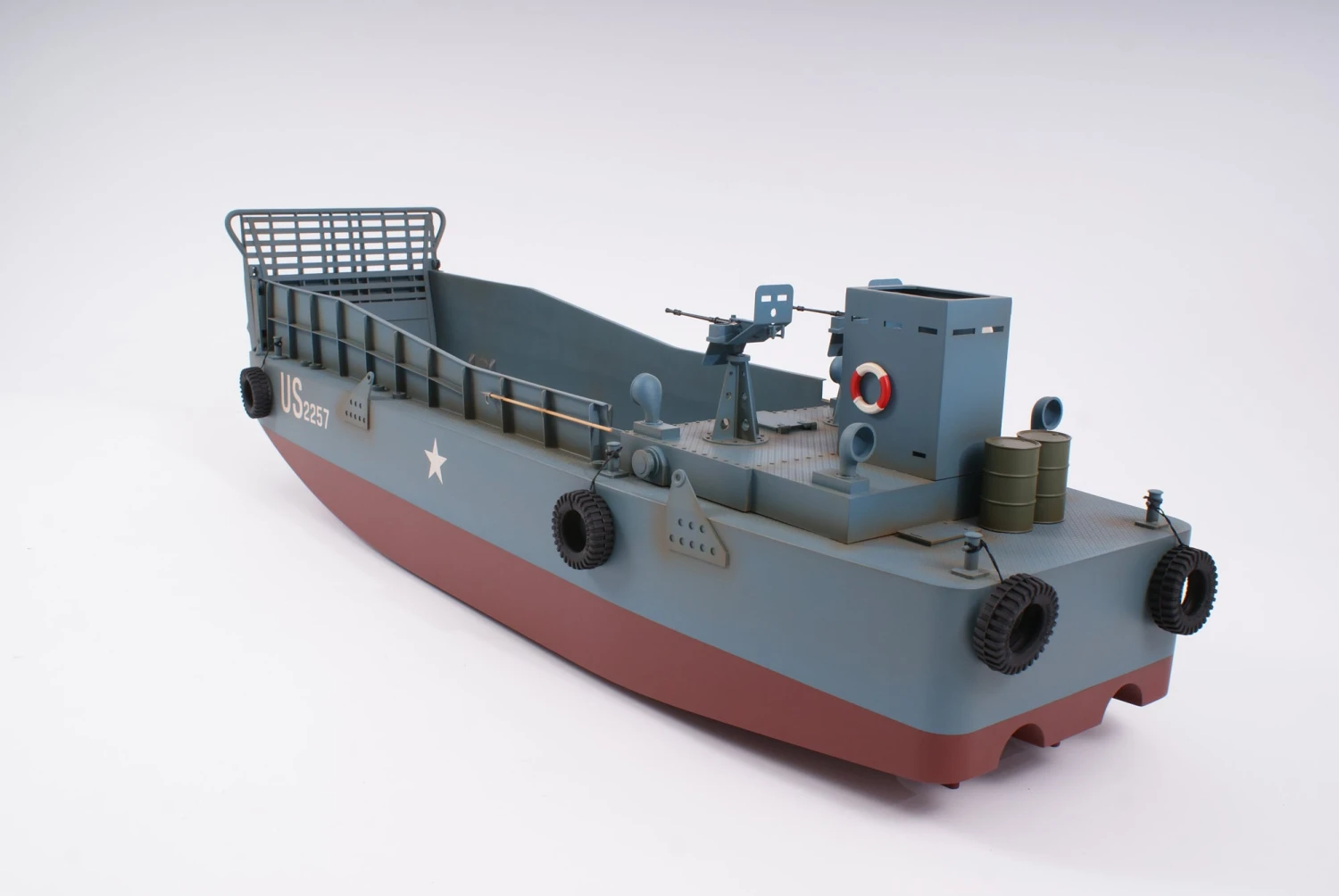 Premium Line - Landing Craft Pre-Built Scale Model Boat - Image 7