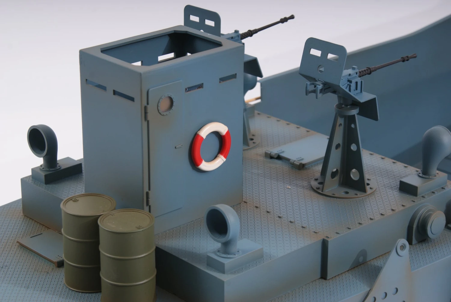 Premium Line - Landing Craft Pre-Built Scale Model Boat - Image 8