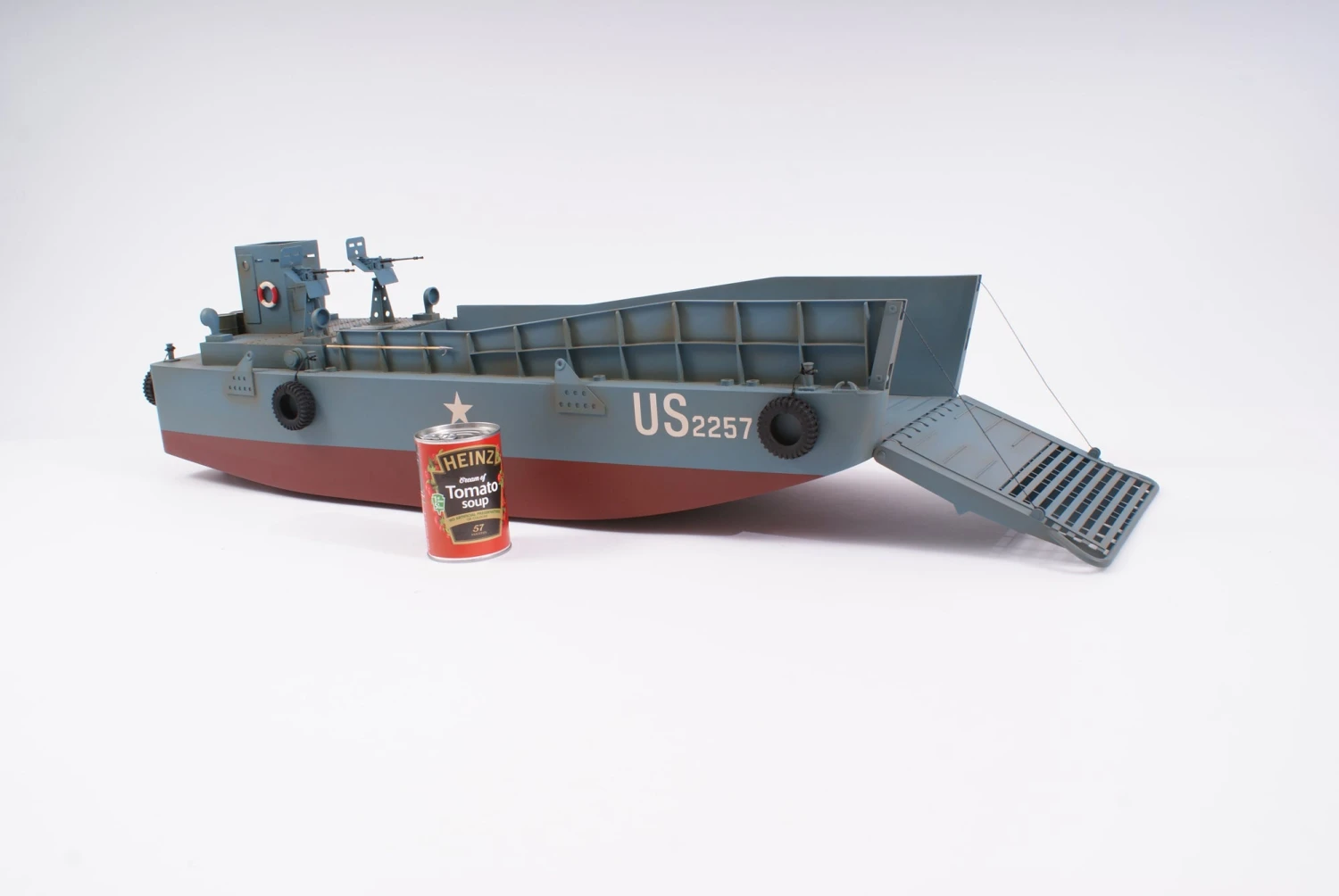 Premium Line - Landing Craft Pre-Built Scale Model Boat - Image 17