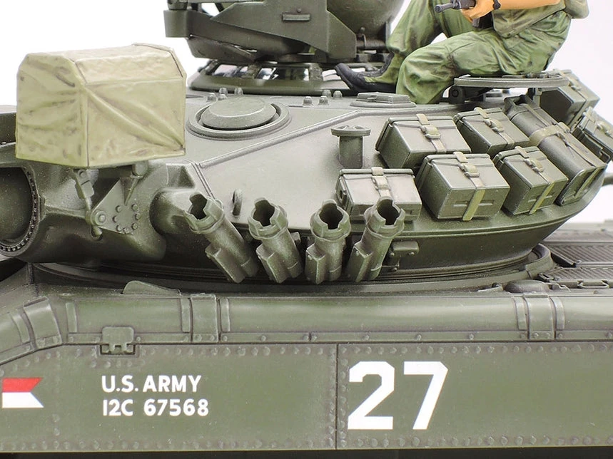 Tamiya 1/35 M551 US Sheridan Tank (Vietnam) 35365 - Image 4