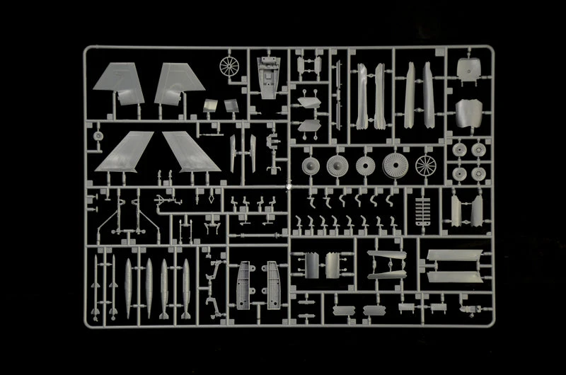 Italeri 1/72 F-35B Lightning II Fighter Kit STVOL Version IT1425 - Image 9
