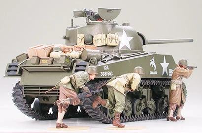 Tamiya 1/35 US M4A3 Sherman W/75mm Gun & 3 Figs 35250 - Image 3
