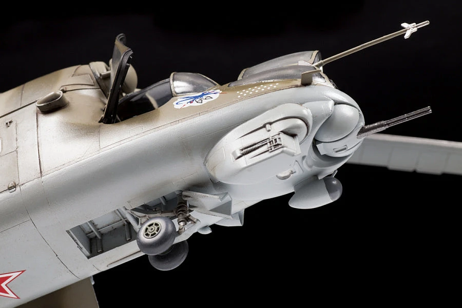 Zvezda 1/48 Soviet Attack Helicopter MI-24V/VP 4823 - Image 5